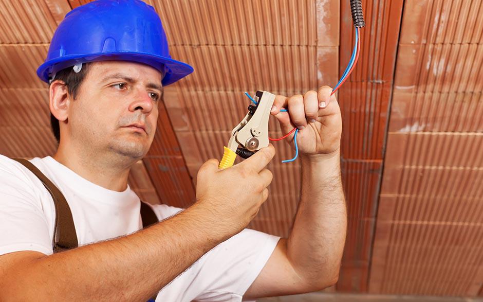 recherche travail électricien bâtiment Paris 18